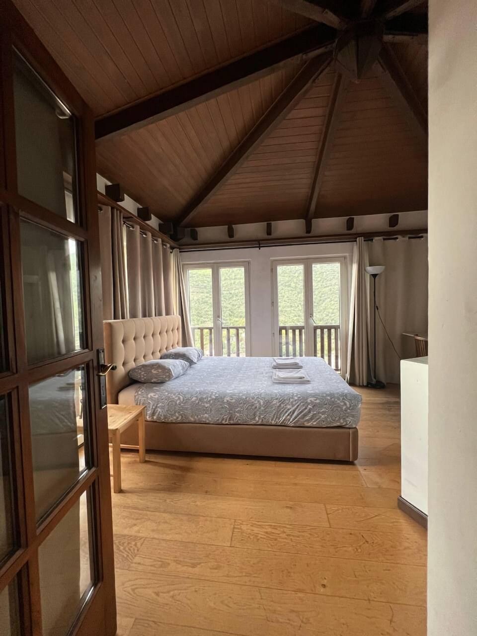 Comfort Room | Premium bedding, individually decorated, individually furnished, desk