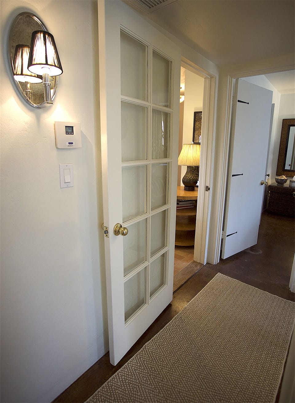 Foyer leading to Bed Rms & Bathrm.
Door can be closed to offset sound if needed.
