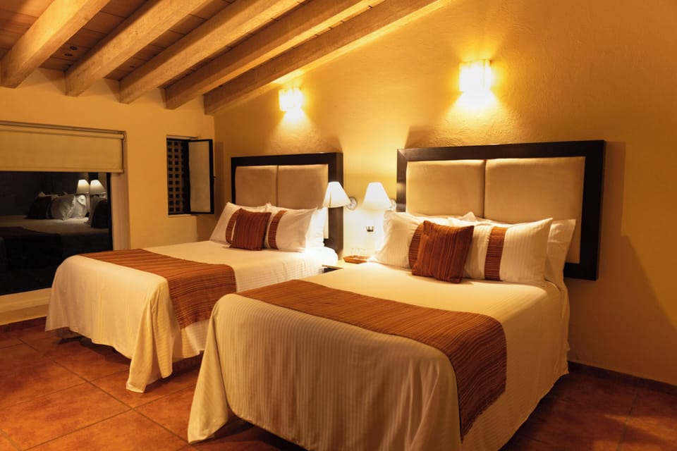 Suite, Multiple Beds | Desk, free WiFi