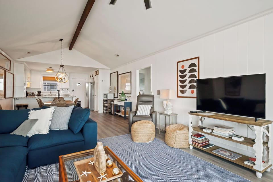 Living Room - South