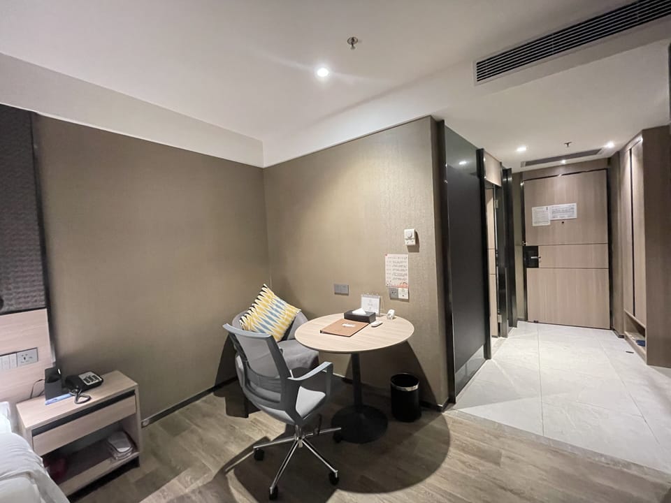 Superior Double Room | Minibar, in-room safe, desk, blackout drapes