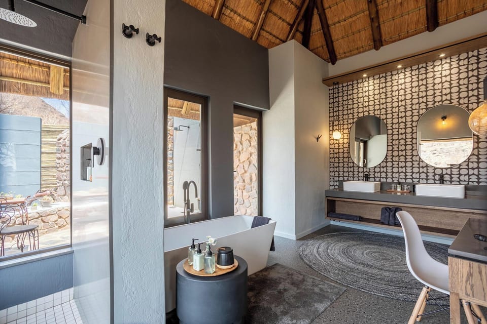 Luxury Double or Twin Room | Bathroom | Separate tub and shower, deep soaking tub, rainfall showerhead