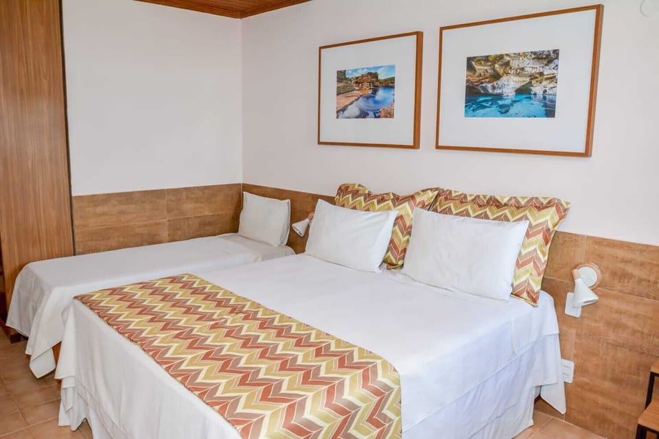 Superior Vista Montanhas | Minibar, blackout drapes, free WiFi, bed sheets