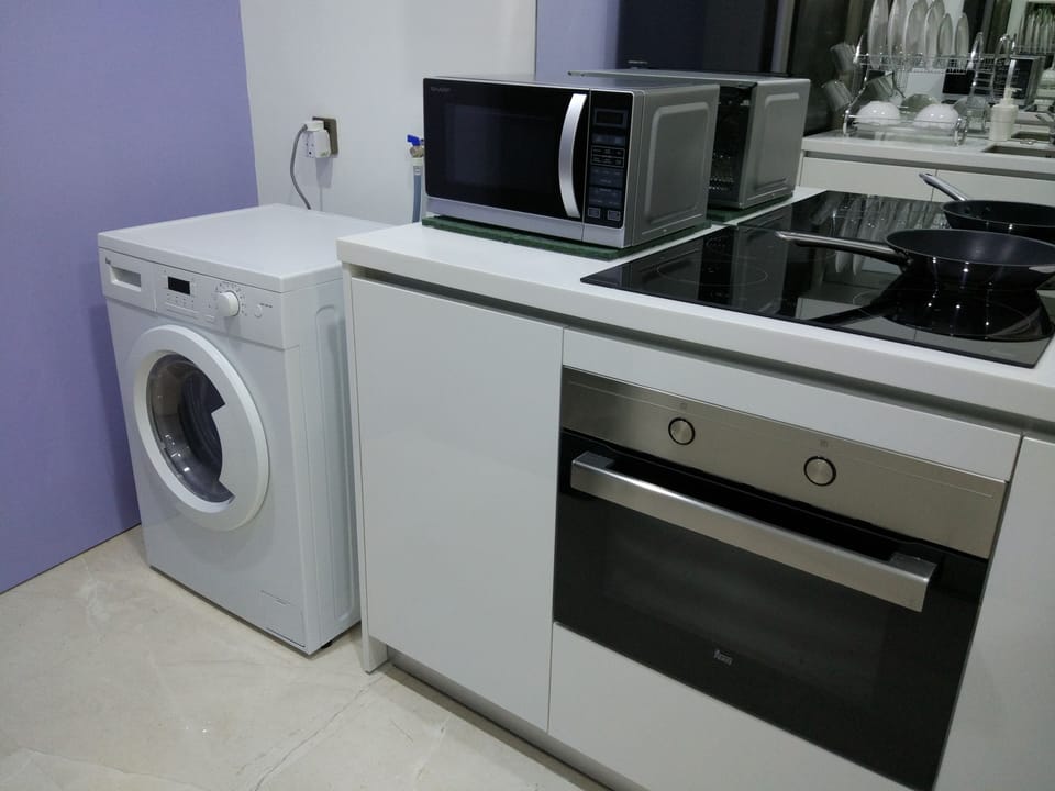 Equipped with washer and dryer for traveler for cleaning and drying their clothe