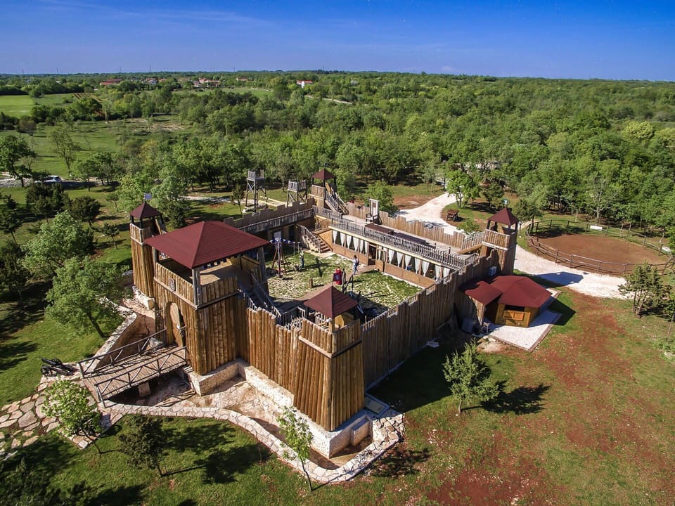 Property, Aerial Photography, Home, House, Residential Area, Roof, Architecture, Rural Area, Tree, Real Estate