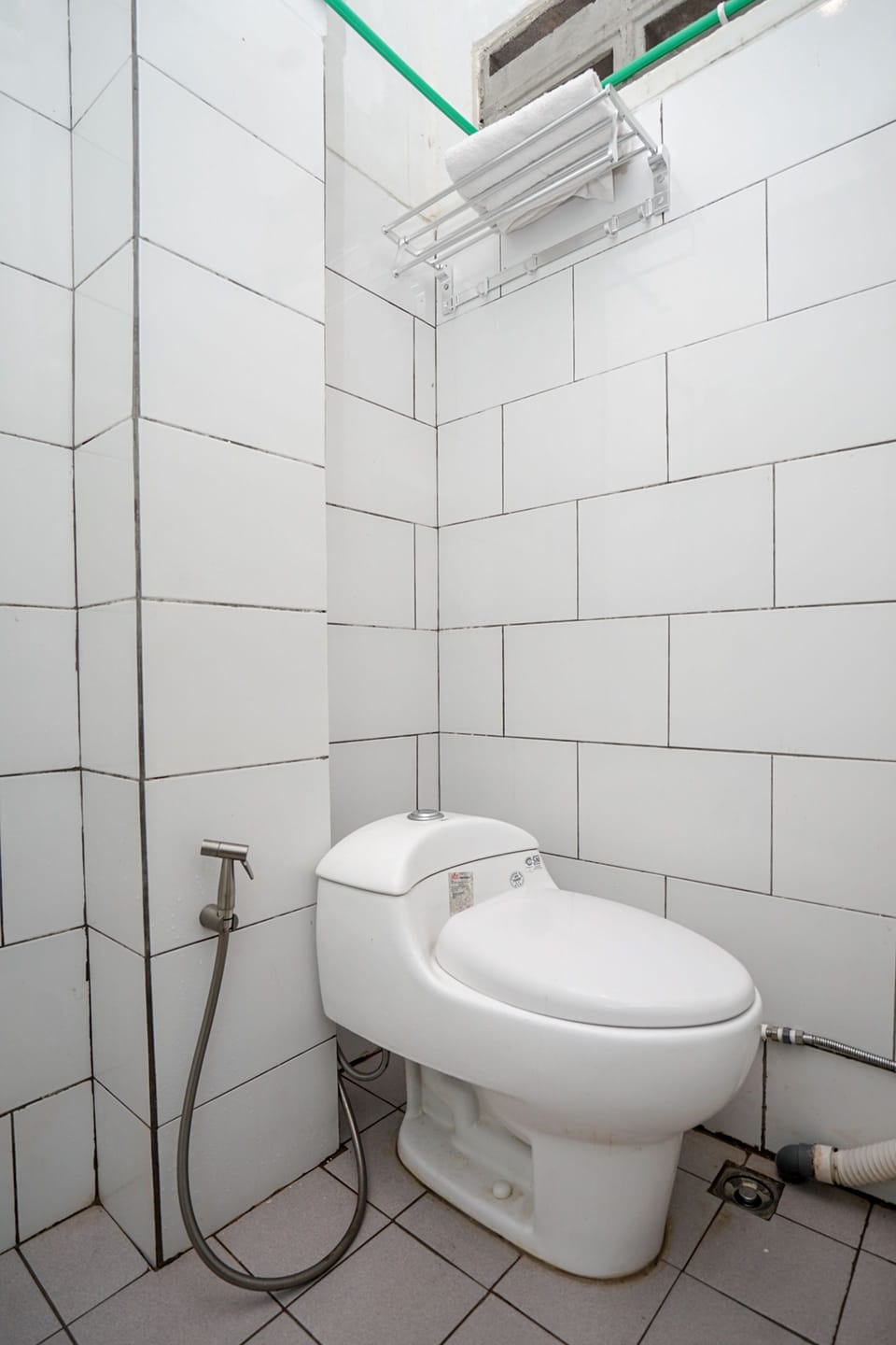 Standard Double Room | Bathroom | Shower, towels