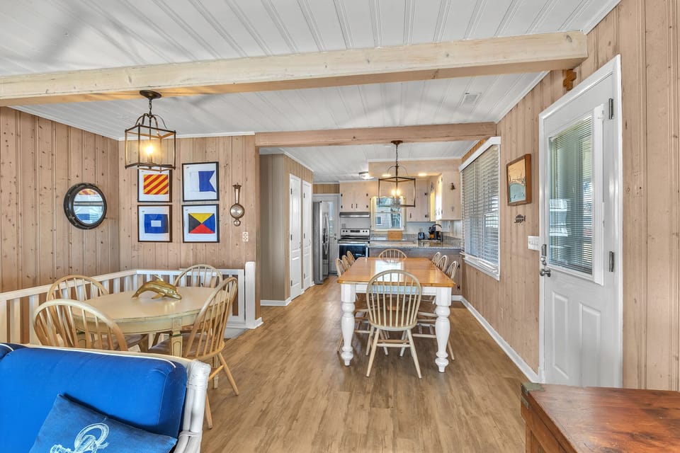 Dining Area - East