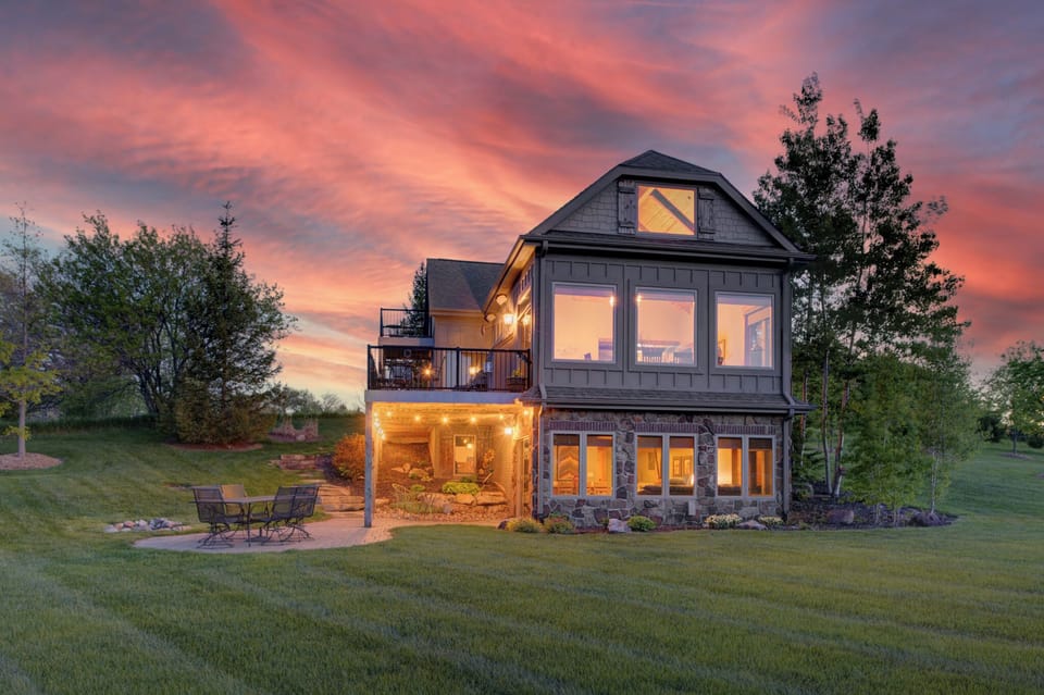 Beautiful view of the lake!