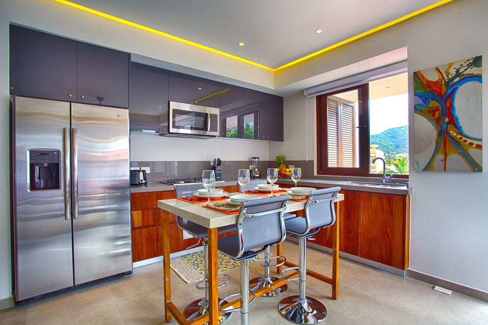 Fully equipped kitchen