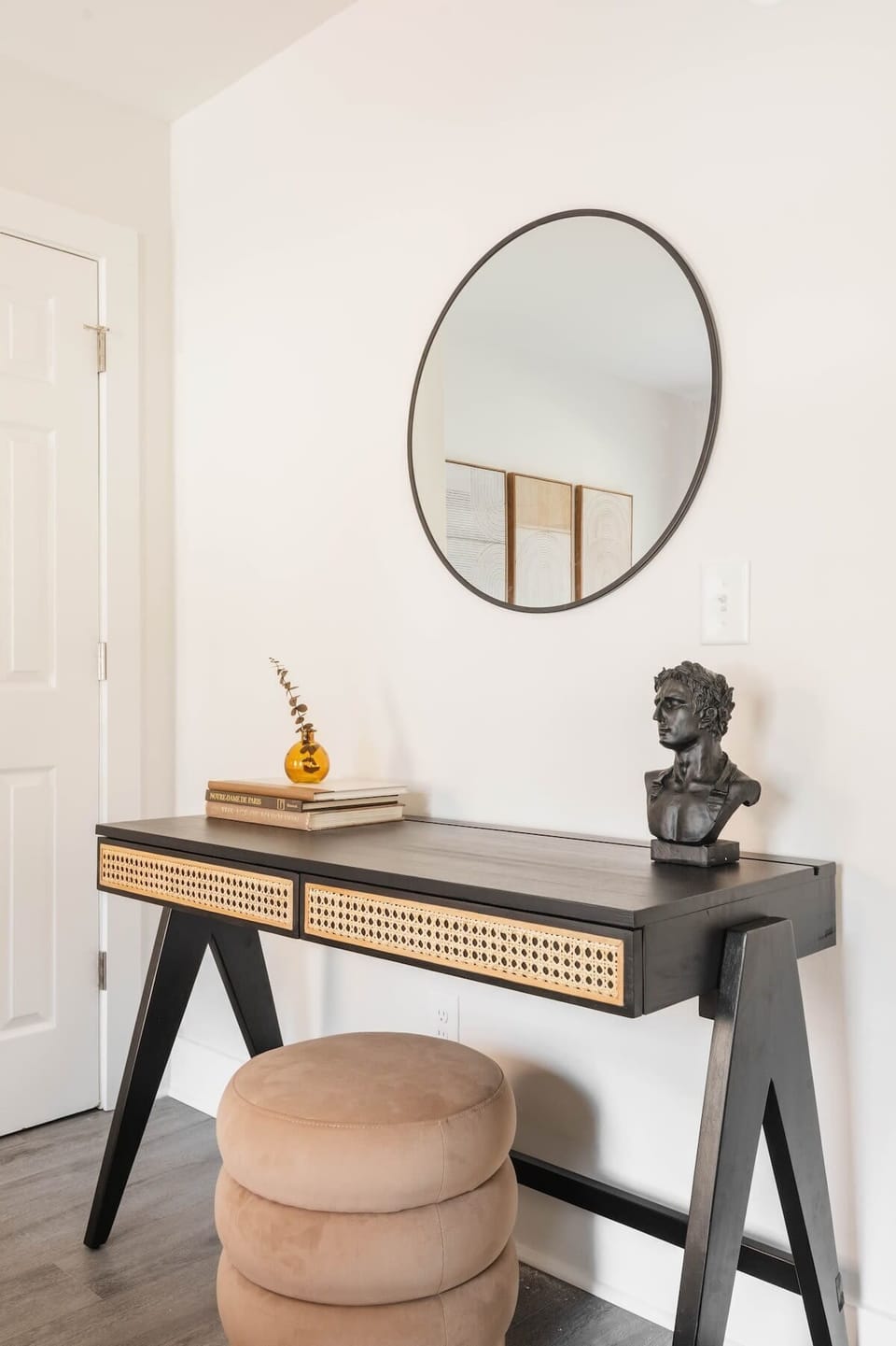 Work desk in bedroom 3