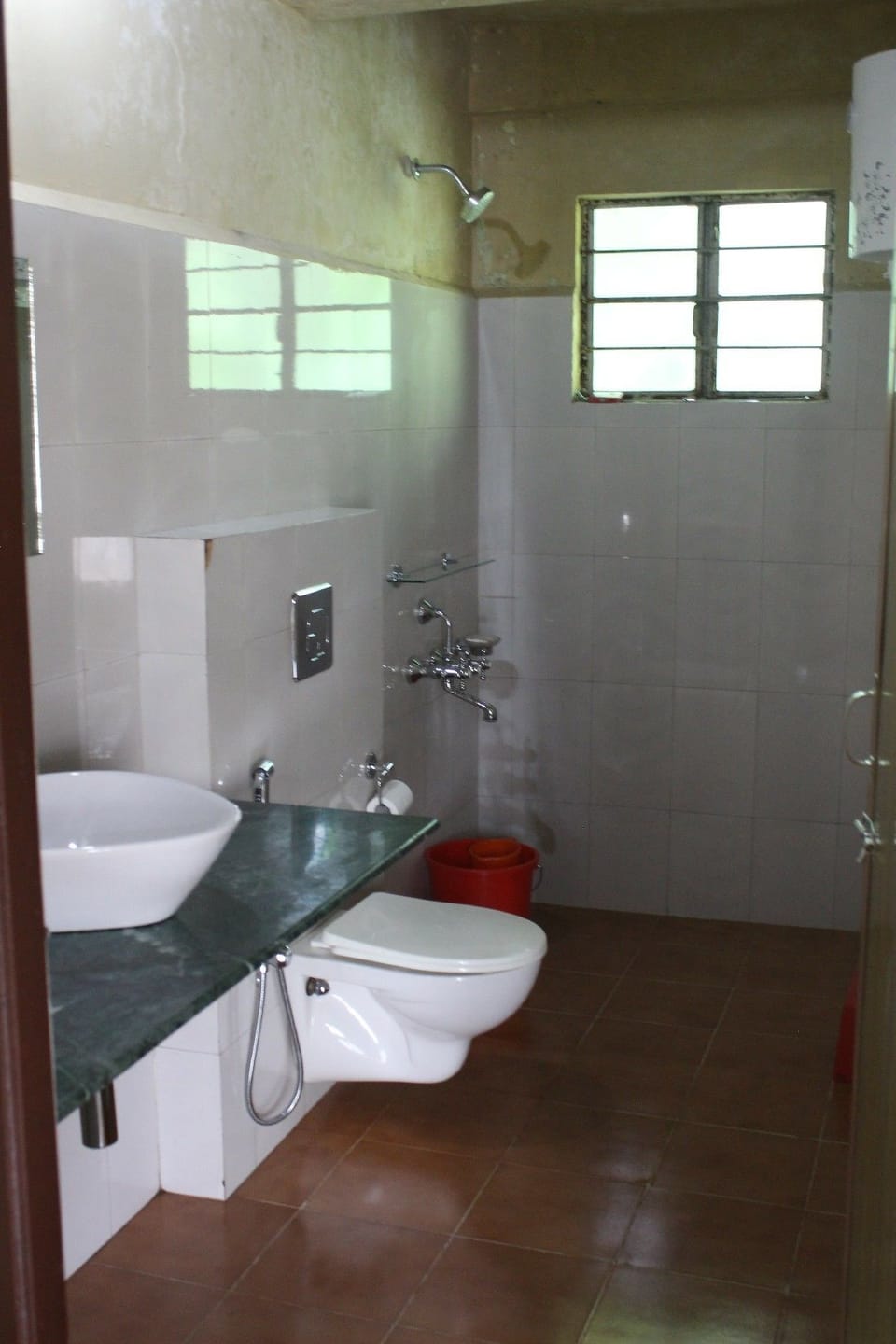 Deluxe Room, 1 Double Bed, Non Smoking | Bathroom | Towels