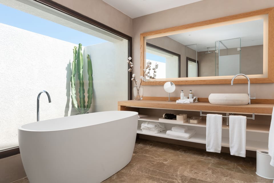 Suite Garden and Private Pool | Bathroom | Separate tub and shower, deep soaking tub, rainfall showerhead