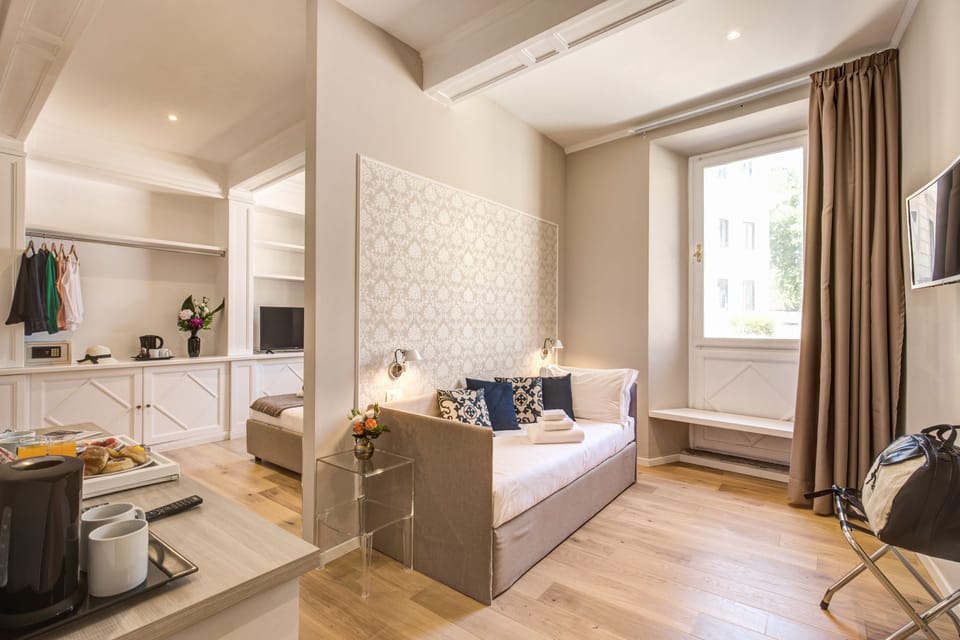 Superior Double Room | In-room safe, desk, blackout drapes, soundproofing