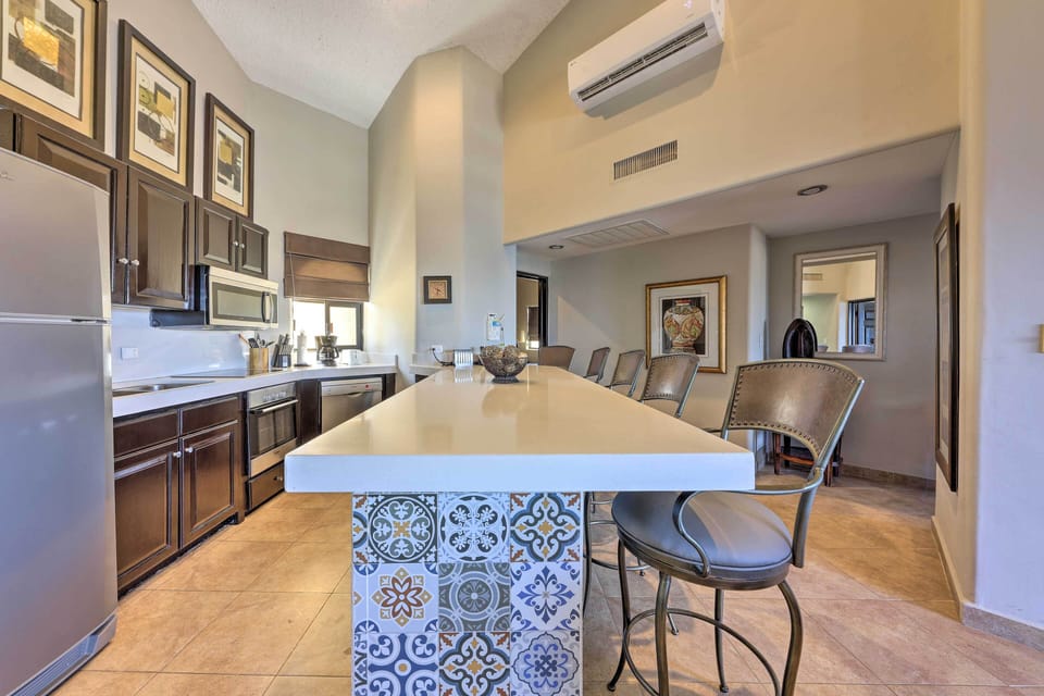 Kitchen | Dishware/Flatware