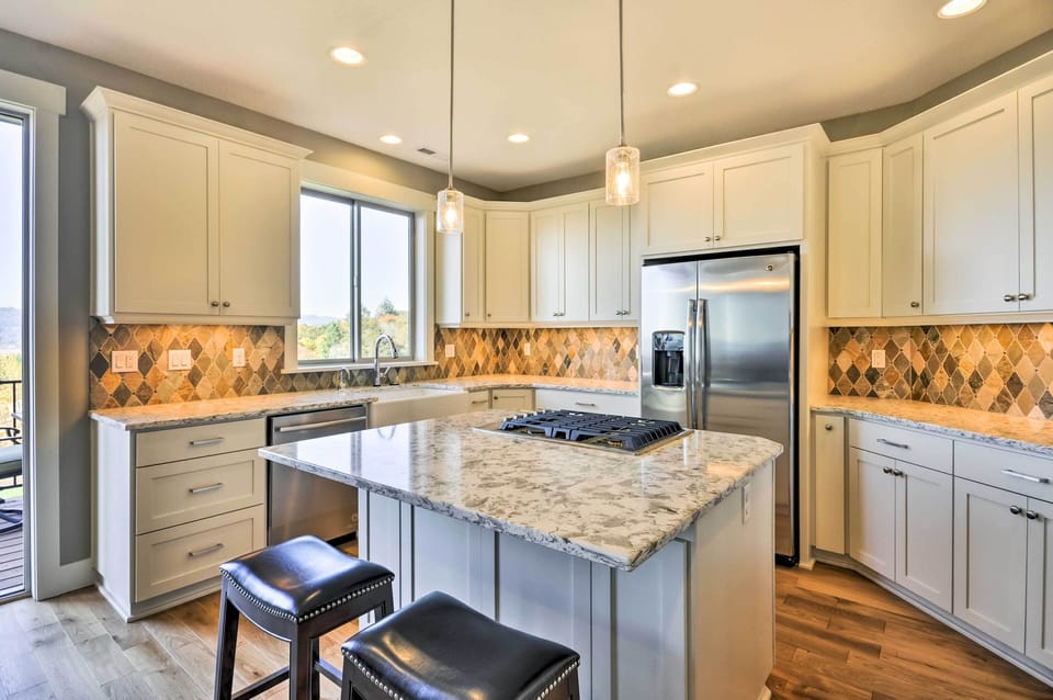 Kitchen | Cooking Basics Provided