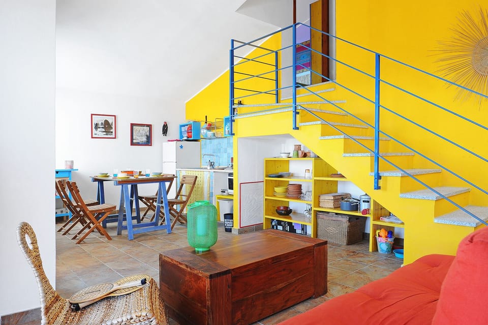 From the living to the kitchen and open space of 25 msq.