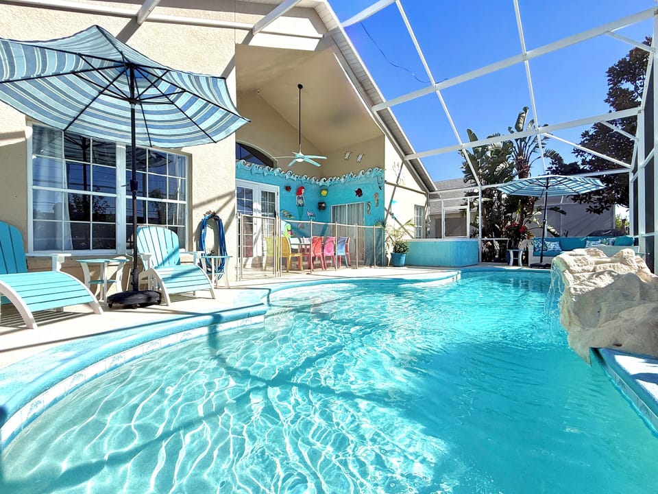Pool & Spa are ALWAYS HEATED to your comfort FREE; Winter Pool to 92 F degrees!