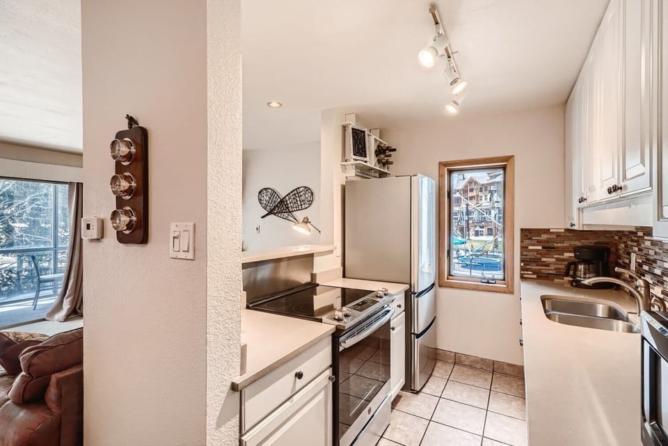 CJ203 Kitchen
