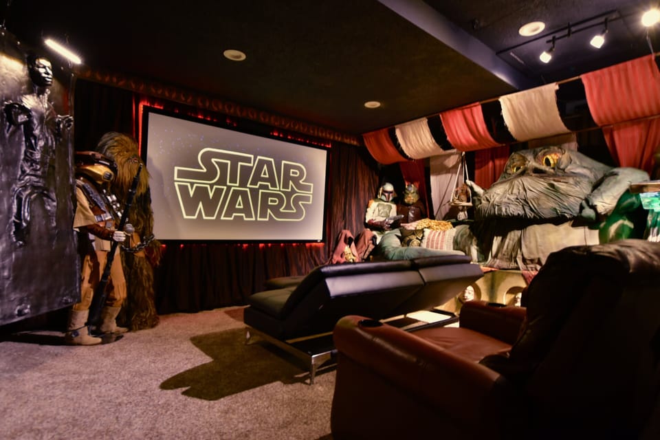 Jabba the Hutt's Theater, with XBOX, PS4,  Oculus, TV streaming, and cosplay!