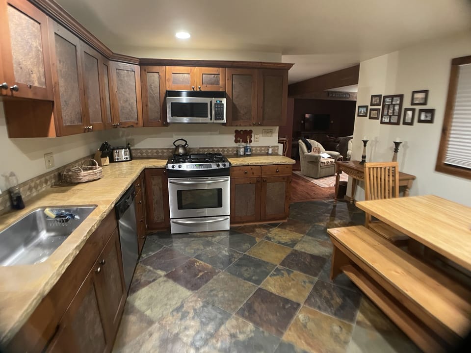 Fully equipped kitchen