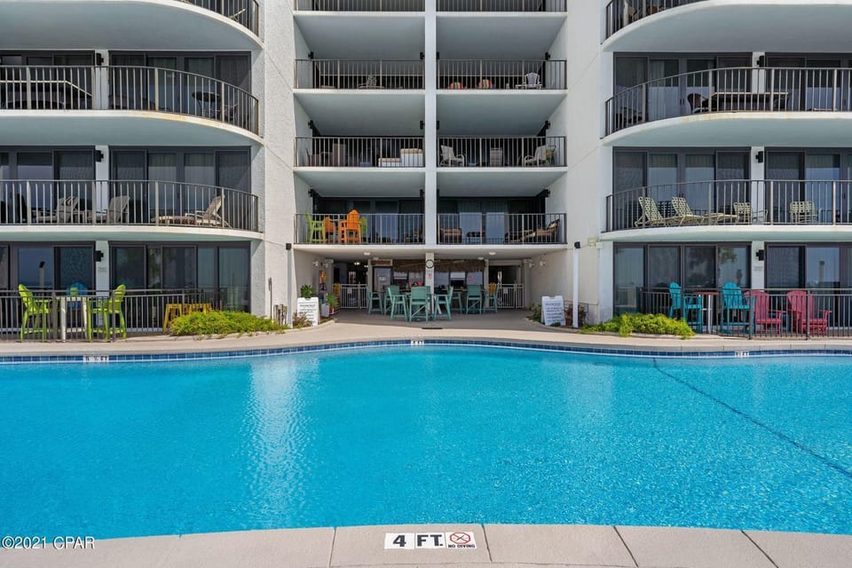 Beautiful Pool Area!