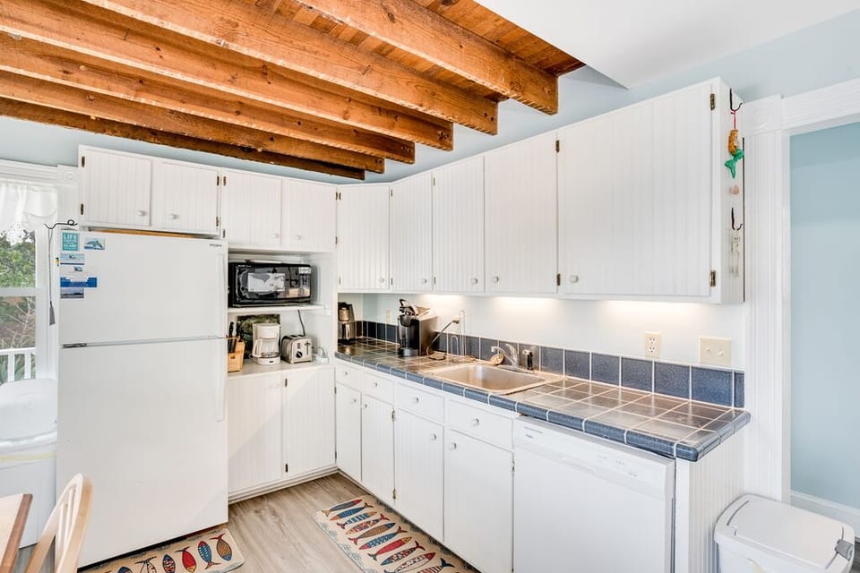 Modern Amenities with that quintessential Chincoteague Charm.