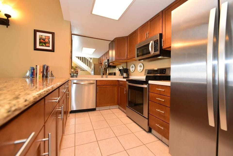 Perfect for cooking and casual dining in a bright, modern space
