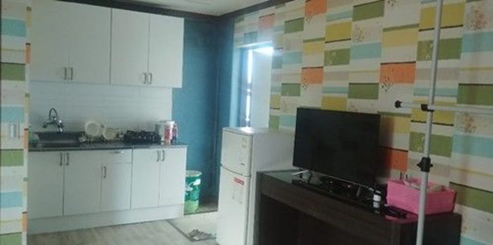 Family Room | Living area | Flat-screen TV
