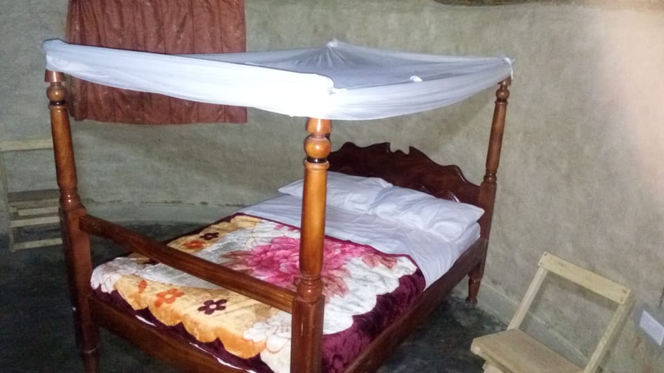 Cottage | Individually decorated, individually furnished, desk, rollaway beds