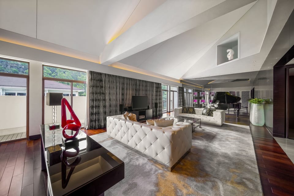 Presidential Suite, 1 King Bed, Balcony | Premium bedding, down comforters, pillowtop beds, minibar