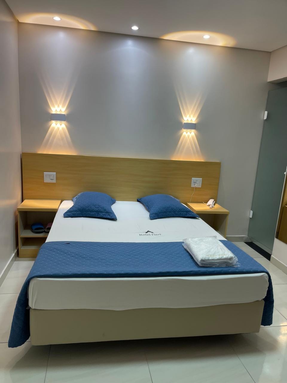 Deluxe Double Room | Free WiFi, bed sheets