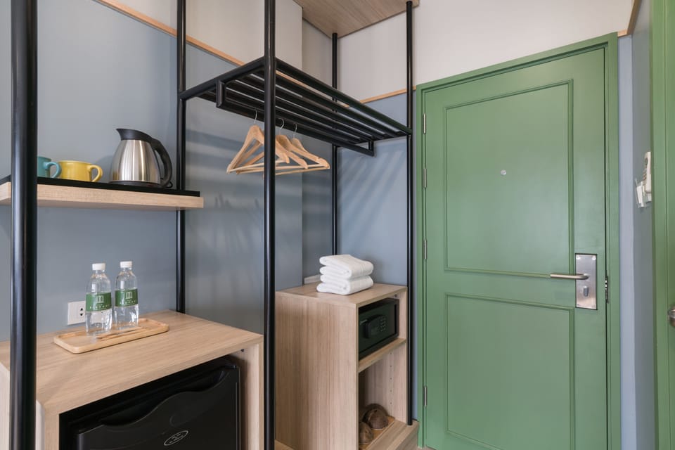 Premium bedding, free minibar, in-room safe, blackout drapes