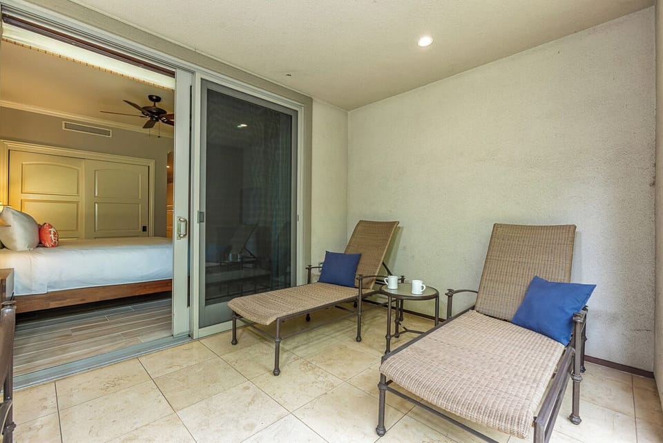 Private lanai off the downstairs bedrooms
