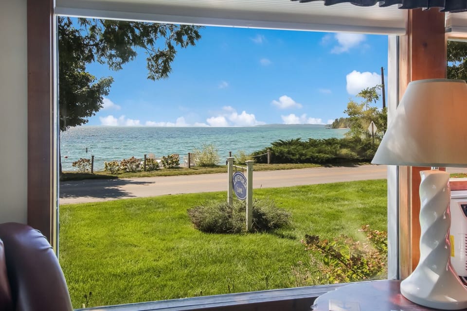 Beautiful view of the water. - Beautiful view of the water.