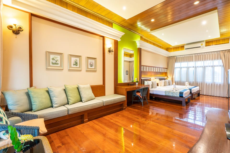 Family Room | Living area | LCD TV