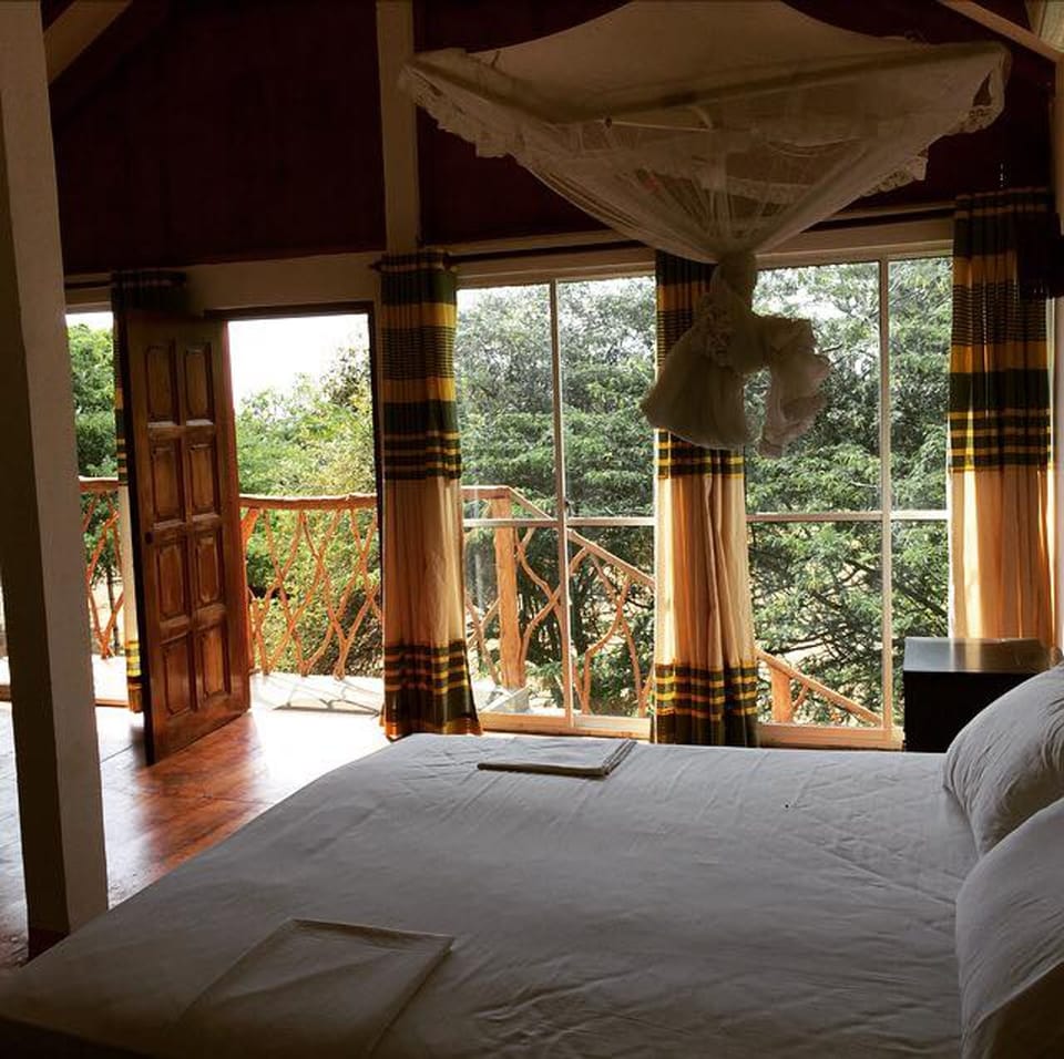 Desk, free WiFi, bed sheets, wheelchair access