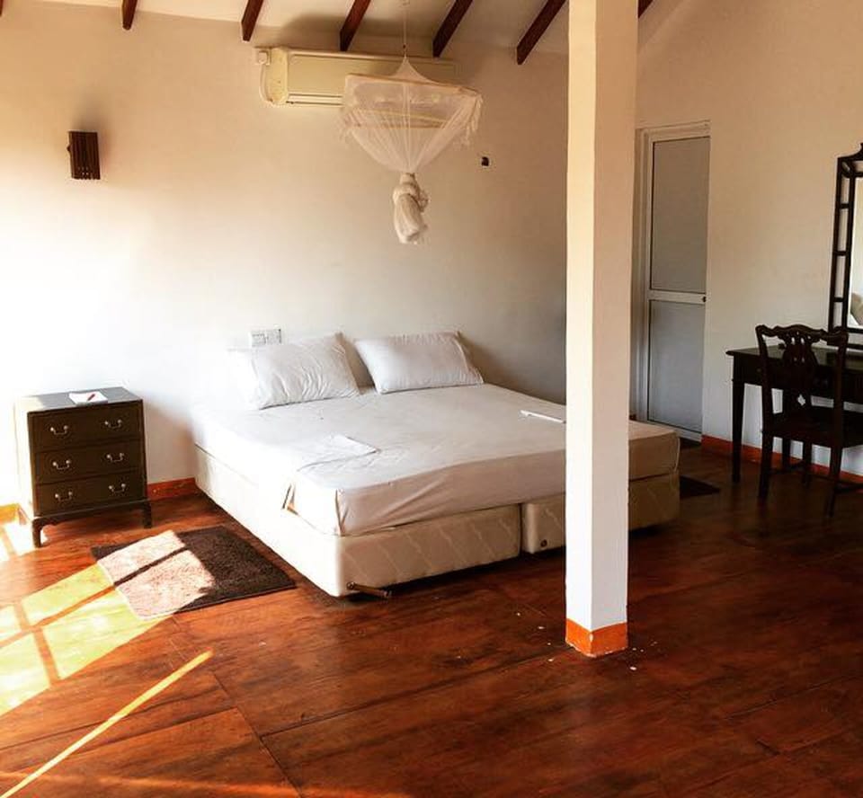 Deluxe Double Room, 1 Double Bed, Non Smoking | Desk, free WiFi, bed sheets, wheelchair access