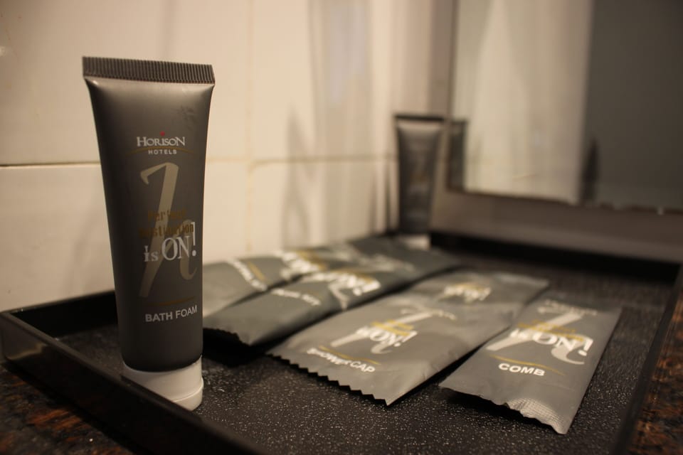 Deluxe Double Room, 1 Double Bed | Bathroom amenities | Shower