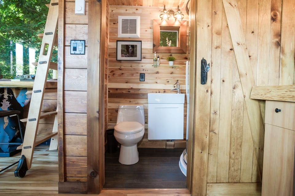Sliding door to bathroom