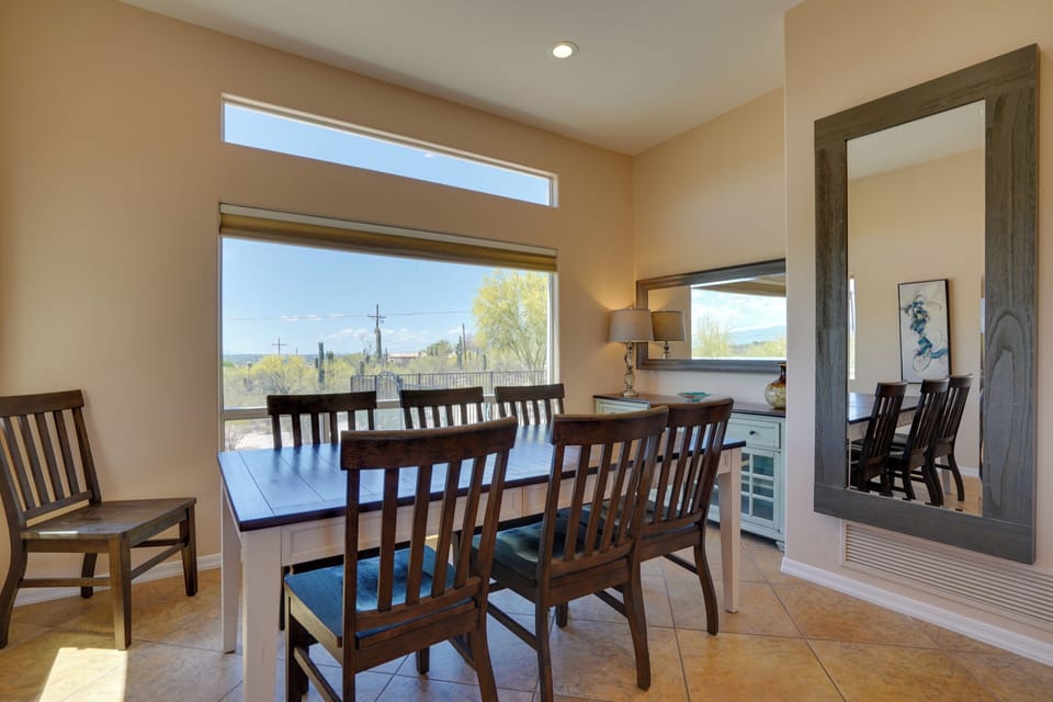 Dining Table | Dishware & Flatware Provided