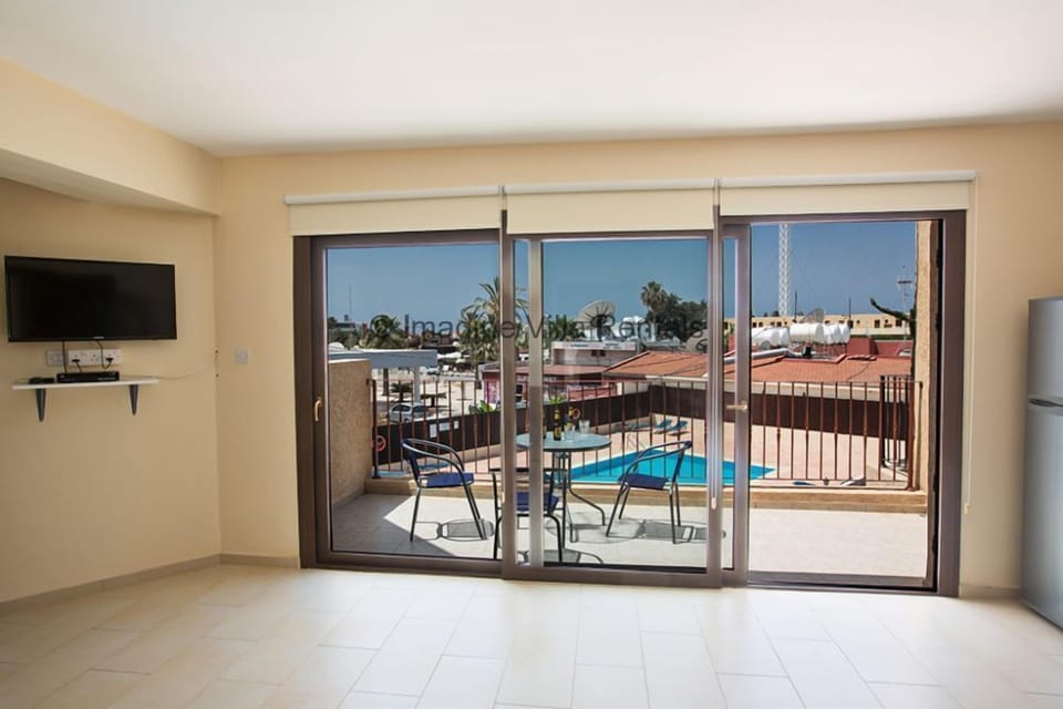 Ayia Napa Holiday Apartment NA102