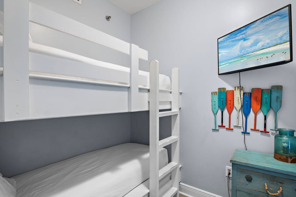 Bunk room