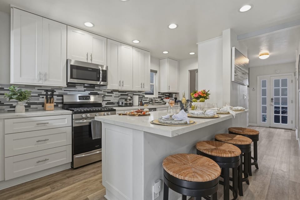Fully equipped kitchen