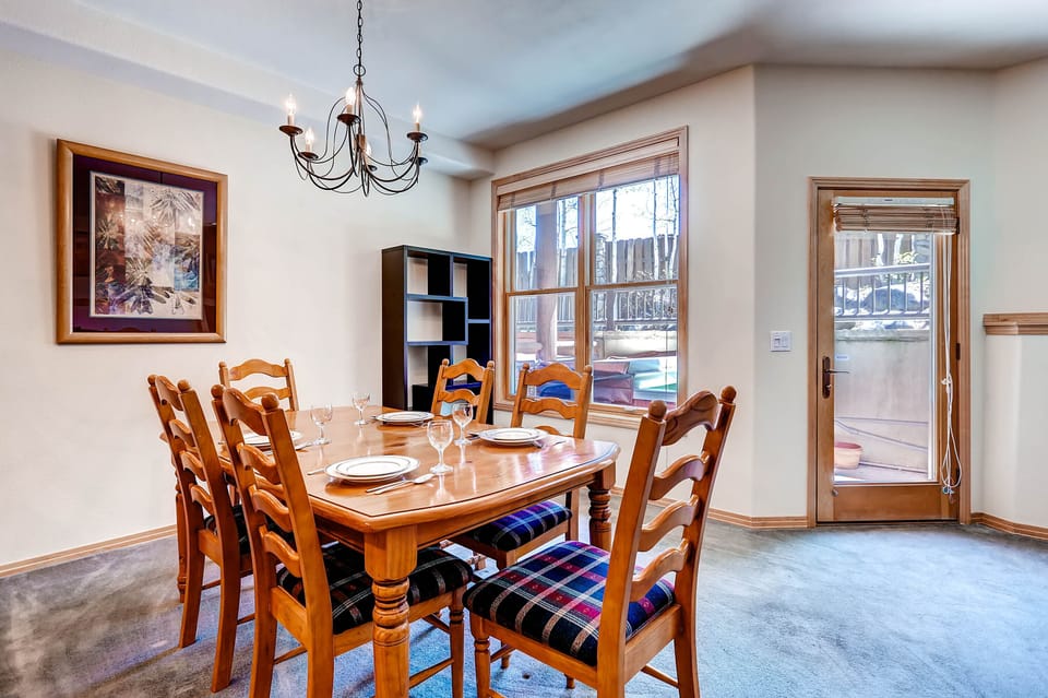 Ding Room - Dining Room