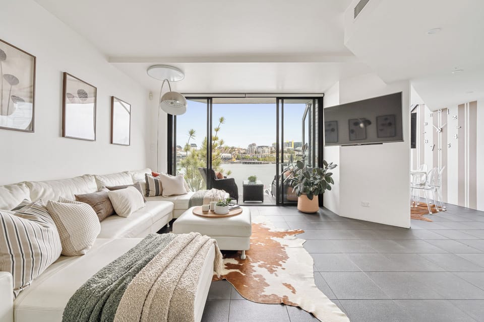 Main level living room