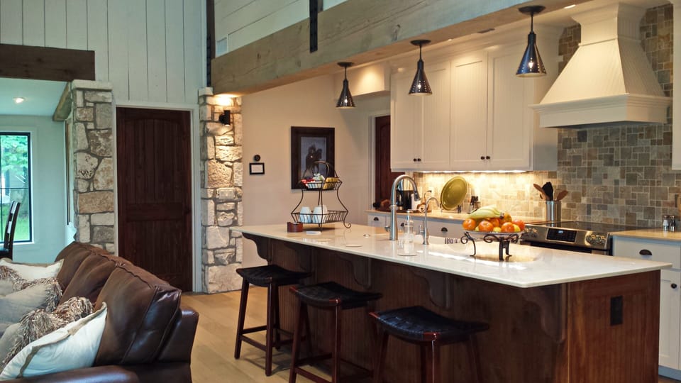 Gourmet kitchen 