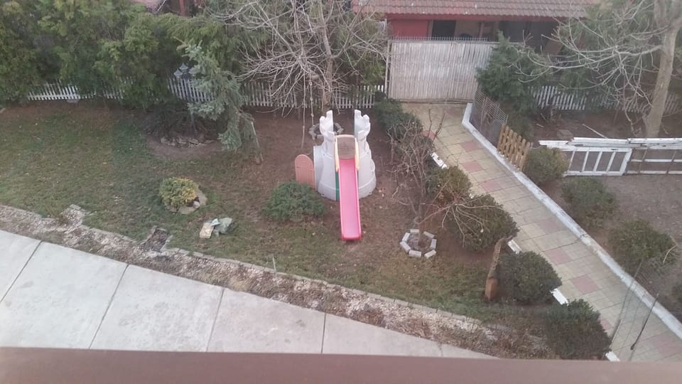 Children's play area - outdoor