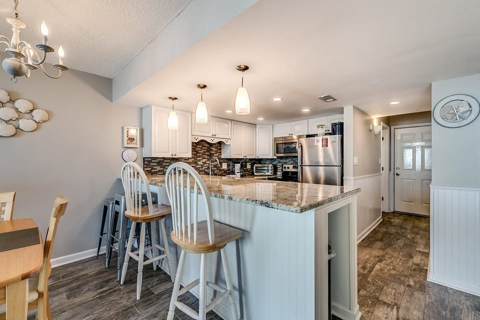 Kitchen Bar 