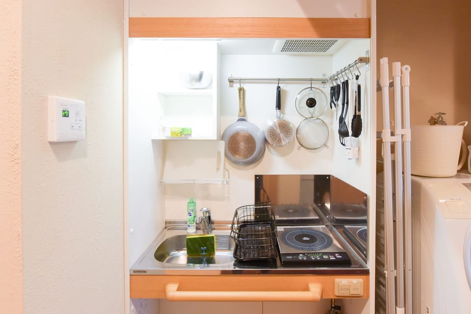 Big House (Max 9 guests) | Private kitchenette | Fridge, microwave, stovetop, electric kettle