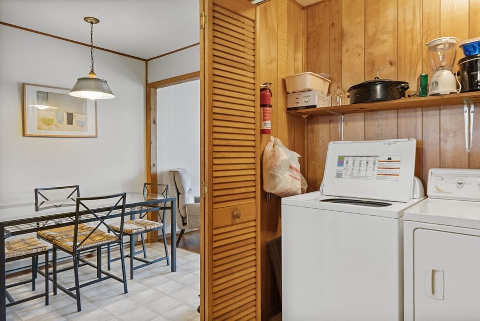 You`ll appreciate the Full Size Washer & Dryer located off the Kitchen.